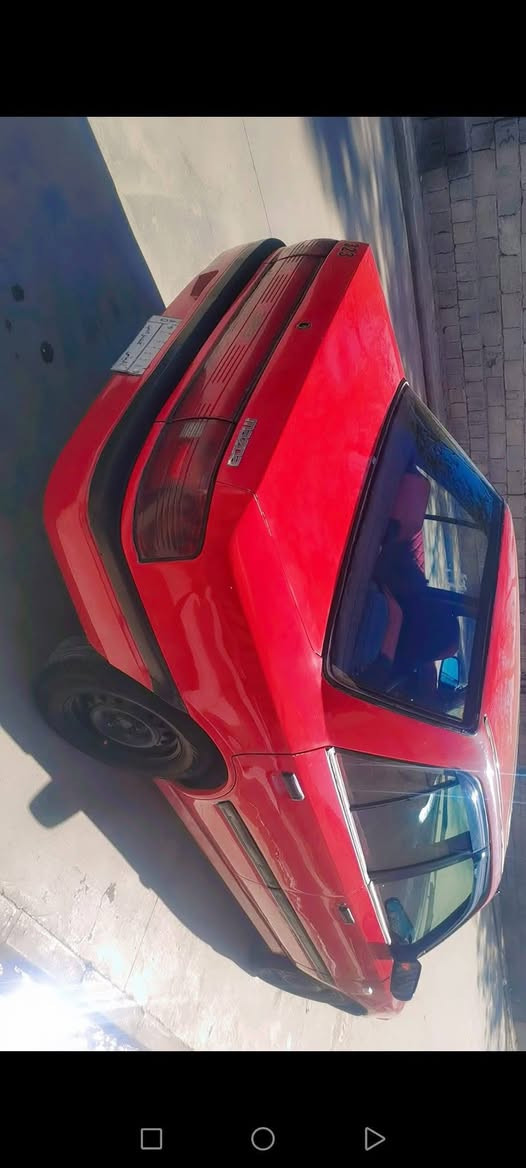 سڵاووی خواتان لێبێ مازدا 323 مۆدێل 91  سەنەوی ئەسلی بەشەرت گێرومەکینەی بەشەرت مەکینە 16بەخ دووکەلو بوخاری نیە ڕۆن نەقس ناکا کارەبایاتی مەزبوتە هەموو گیانی بەشەرت تەنها جەمپێکی خەفیفی هەیە بێ ناو گرتن 
سیارەکە زۆر خاوێنە لەسەر دەقی شەریکە ماوەتەوە 
***********
سعری 32مجال
