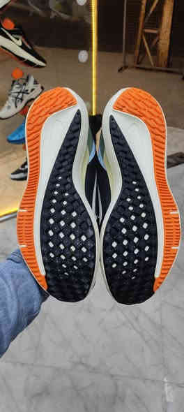 نايك ريننك سوبر ماستر فول نضافة 💯
قياس 43 نضافة 💯 بل 💯 
    صنع ڤيتنامي ✅🔥
اصدار حديث ✅ 
للاستفسار ماسنجر أو واتساب ***********
