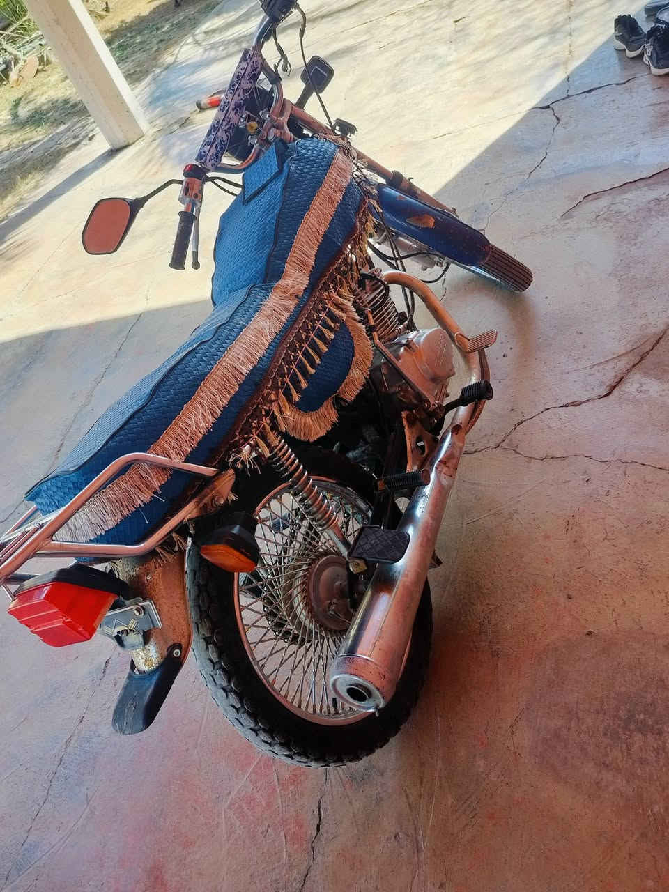 سلام عليكم ماطور نامي برو للبيع كهربائياته كلها شغاله ماناقصه شي اوراق كامله اصولي موديل 2017 والمحرك 2020 السعر 300  وبي مجال قليل للاستفسار للاتصال ***********،وللواتساب ***********
