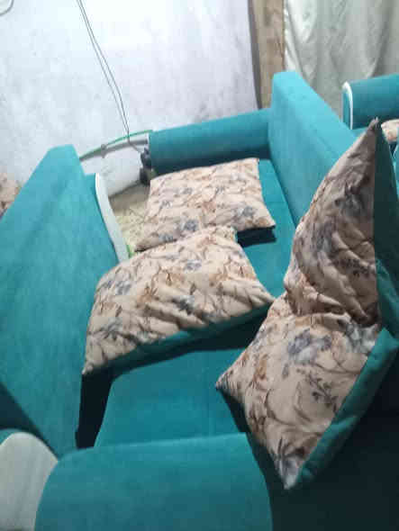 قنفات  ٥ قطع     نهايتهم ١٢٥
قبله حي قائم قرب ايشق  ***********
