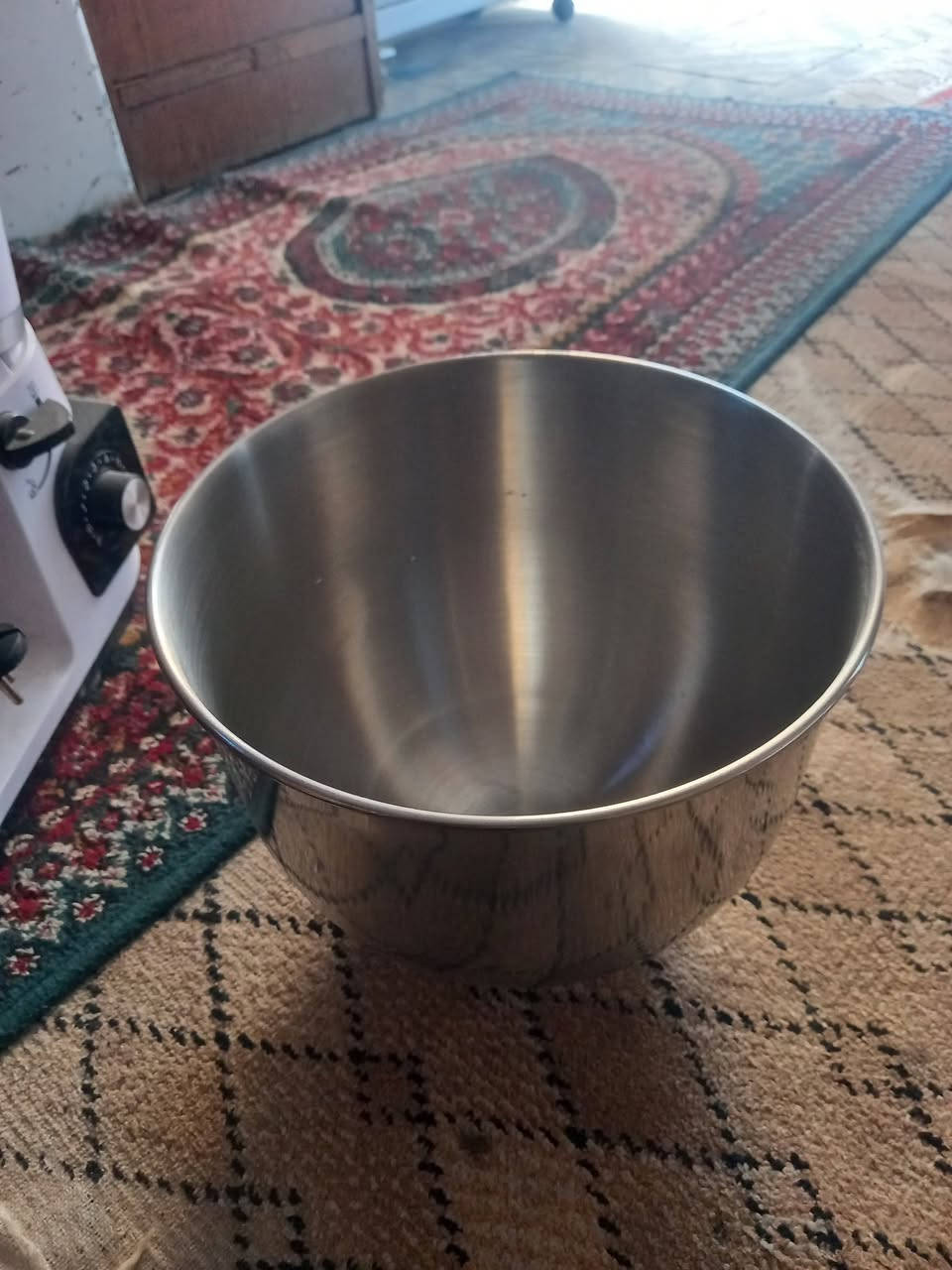 حياهم الله عجانة وخلاط ام 4 كيلوات
سعر 75 ألف قفل 
مستعملة قليل جدا


**إذا كنت صاحب هذا الإعلان وتريد حذفه لأي سبب، رجاءا أرسل رسالة إلى الدعم الفني**