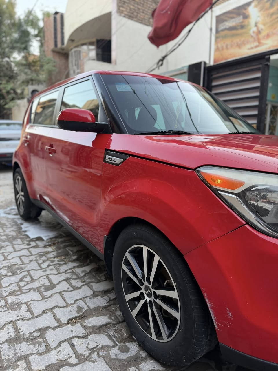 مستعجل ع بناء (السونار اسفل الصور)
السلام عليكم ورحمة الله وبركاتة كيا صول رقم بغداد انكليزي بأسمي ثاني يوم احول هزه جديده مشروع وطني موديل 2015 ماشيه 80وارد  امريكي  مكينه طابوكه جديده شادها بيدي 2000جي دي اي وكير خير من الله حداديه 60/100تخم تاير تحكم ستيرن  جهتين شاشه كامره مانع تزحلق تدفئه وتبريد خير من الله السياره جاهزه عل اخر حبايه السعر(116)وبيها مجال (***********) للاستفسار العنوان بغداد مدينة الصدر قرب هايبر ماركت ما متواجد ع فيس
