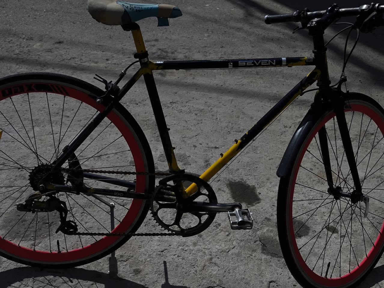 سلام عليكم بايسكل c700 حجم 27 بايسكل الالمنيوم ما بي اي نقص كامل بريكات و عكرب بس بي صبغ اصفر مثل ما موضح بل صور صحباني عود يشاقون و رشوه السعر 75 و بي مجال حك الجية مكاني بغداد الشعب قرب محطة سما بغداد


**إذا كنت صاحب هذا الإعلان وتريد حذفه لأي سبب، رجاءا أرسل رسالة إلى الدعم الفني**