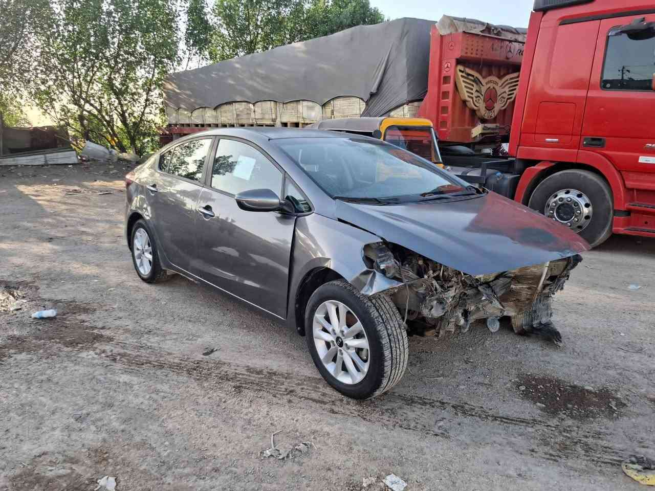 سلام عليكم لبيع كيا سيراتو موديل ٢٠١٧ رقم بغداد تحويل مباشرعله حادثهه كير مكينه سليمات سعرهه ٨٠ مكان سياره بغداد استفسار ***********اعتذر عن مراوس
