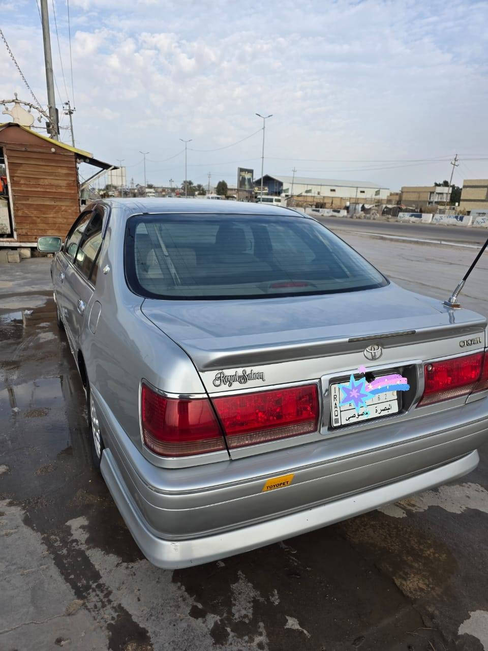 ملكة رقم بصرة ألماني حرف أ 
موديل ٢٠٠٥ تحويل 
كصة قمارة 
القمارة فتحة سلايت
مكينة فيفيتي ٢٥٠٠ 
دكمتين
 بردة خلفية 
شاشة كريستال وشاشة عارضة
تحوير نجف فوك وجوه عدا كفر الدشبول 
لايت عيون عدسات زنون
كشافات لد زنون 
سبايدر جنطة
بيها ضربة بالجاملغ الخلفي من جهة العبري بدون دواخل 
السعر ٩٧ ورقة و بيها مجال 
رقم الهاتف 
***********
