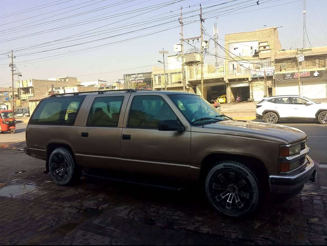 السلام عليكم
جمسي موديل 1996
كير ومحرك بطه 
بسمي تحويل ثاني يوم 
مكاني بغداد حي الكوفه 
السعر 40وبيها  مجال
***********
