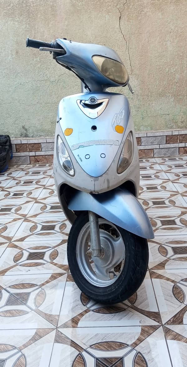 سلام عليكم دراجه ماكس منغولي للبيع ما صارله فتره من طالعه من المعرض وكامت عدي وجفتته ومكينته ناعمه نكره سلف تشتغل والكفرات مختمه دراجه نضيفه وبلاديه وماعايزه شي سعر 750 وبيه مجال شي بسيط هذا رقمي ***********
