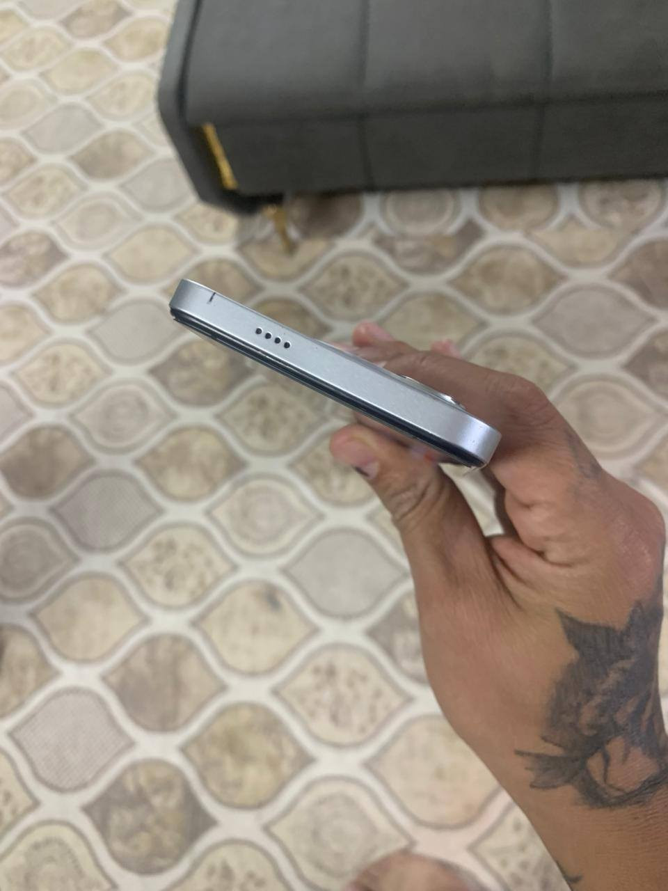 سلام عليكم عندي جهاز تكنو سبارك كو1 ذاكرته 64جهاز نظيف حيل عل فحص سعر جهاز 100عنوان بغداد الحريه الثانيه للاستفسار ***********او خاص
