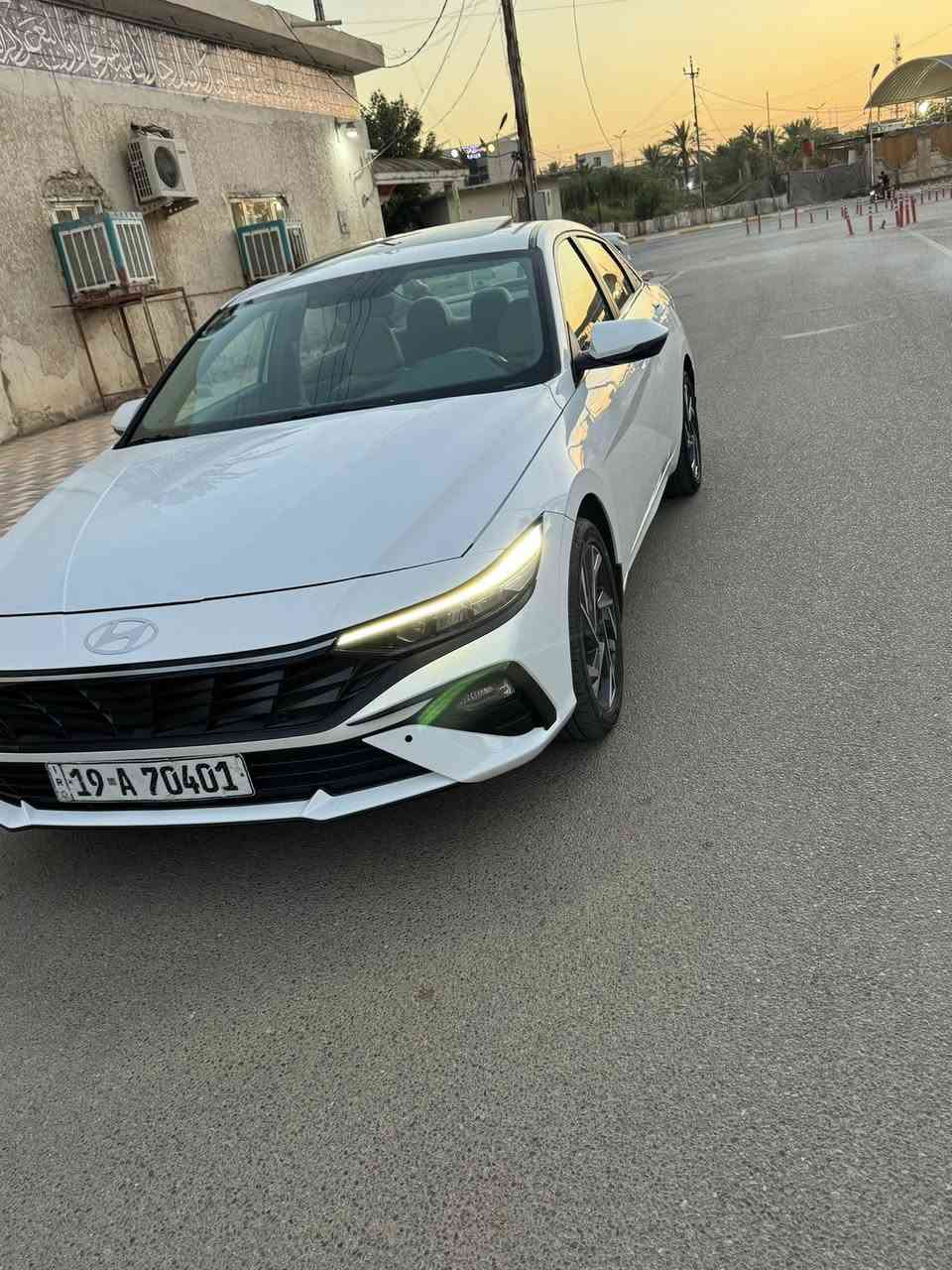 سلام عليكم النتره موديل 2024 خليجيه مكينه  2000الفين سياره كفاله بيه بارد بخافت البنيد  وبلباب وره سائق  مكينه كير حداديه تخم تاير تبريد كله جديد السعر 165وبيه مجال  بلعافيه عل ياخذه *********** مكان سياره كربلاء طوريج
