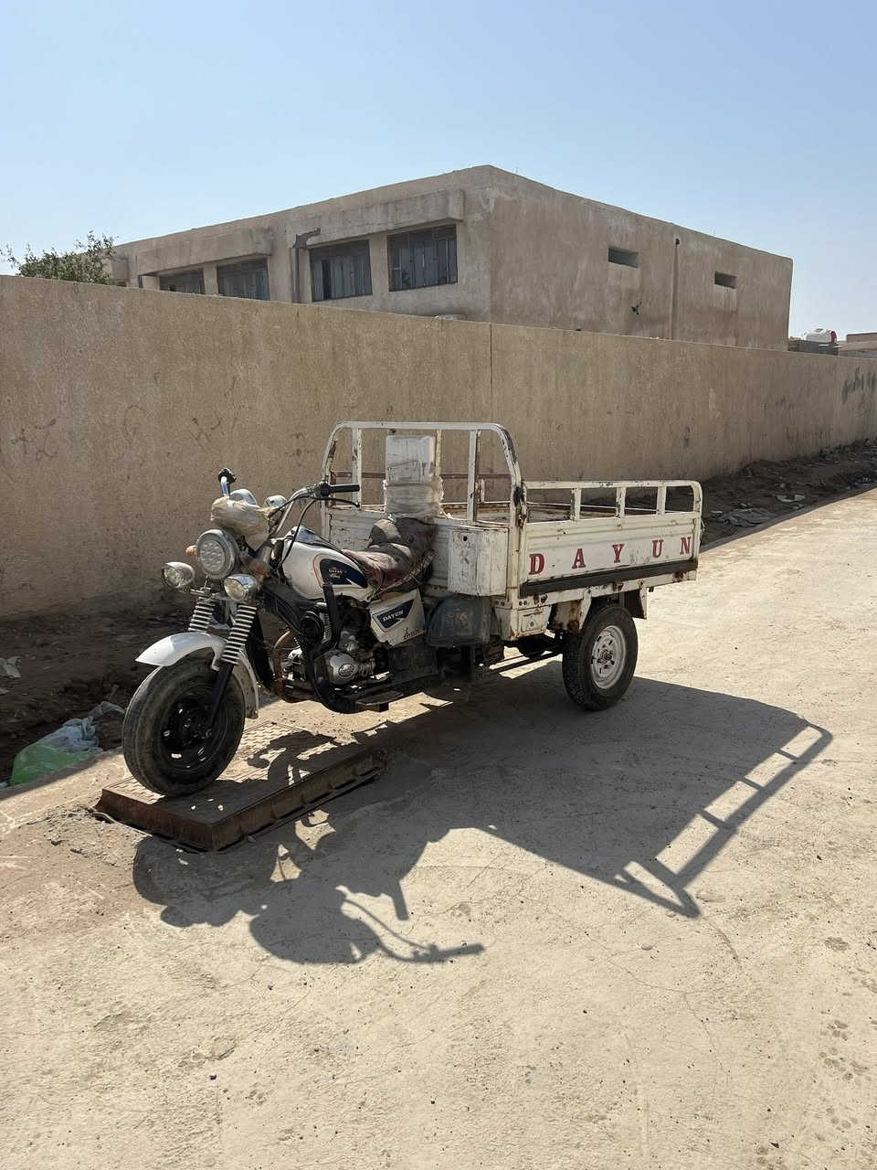 سلام عليكم من رخصت صاحب الكروب عندي هاي ستوته للبيع كامله وجاهزه من كلشي مكينه 25مامفتوحه بيها برغي وجاهزه من كلشي شغل وروح مديل 2017اوراق سعر مليون و200وبيها مجال حك الجيه وهاذه رقمي ***********
