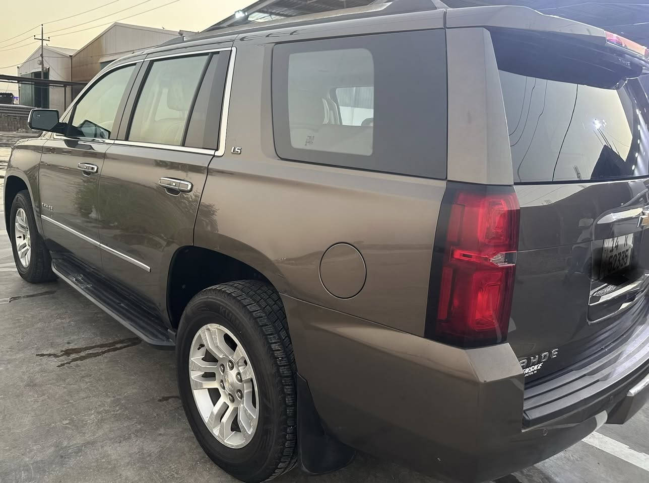 للبيع فقط .. تاهو 2016 فئة LS وارد امريكي بدون حادث رقم بصرة مشروع وطني ورقم انكليزي يعني تتحول بأي محافظة ماكو اشكال ..تم تسجيلها حديثآ حسب قرار 48 ..
اللون جوزي بني مميز
ماشية 140 الف كيلو
فور ويل..
حساسات.. قاصة.. كشن امامي متصل تخم تاير  السيارة جاهزة بدون نقص 
السعر 280 $ وبيها مجال للشراي
للاستفسار
***********
