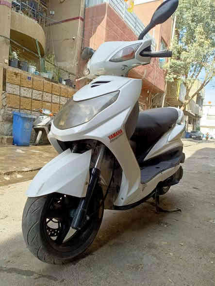 سلام عليكم سكنس فحل نوزل خطين مكفوله مابيها كل نقص محرك اخرس ناعم دراجه مال رمبه صار 8 اشهر من نزلته السعر 650 مكاني بغداد شارع حيفا 
 الرقم ***********
