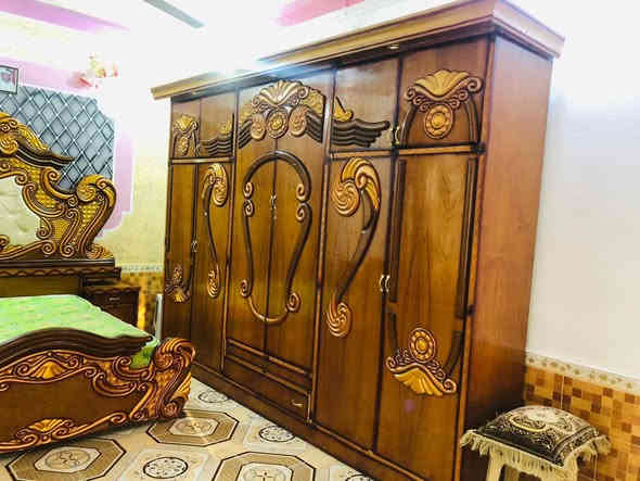 سلام عليكم يوجد خشب عراقي نضافه فول السعر مليون وبي مجال المكان البوعبيد الحويجه***********
