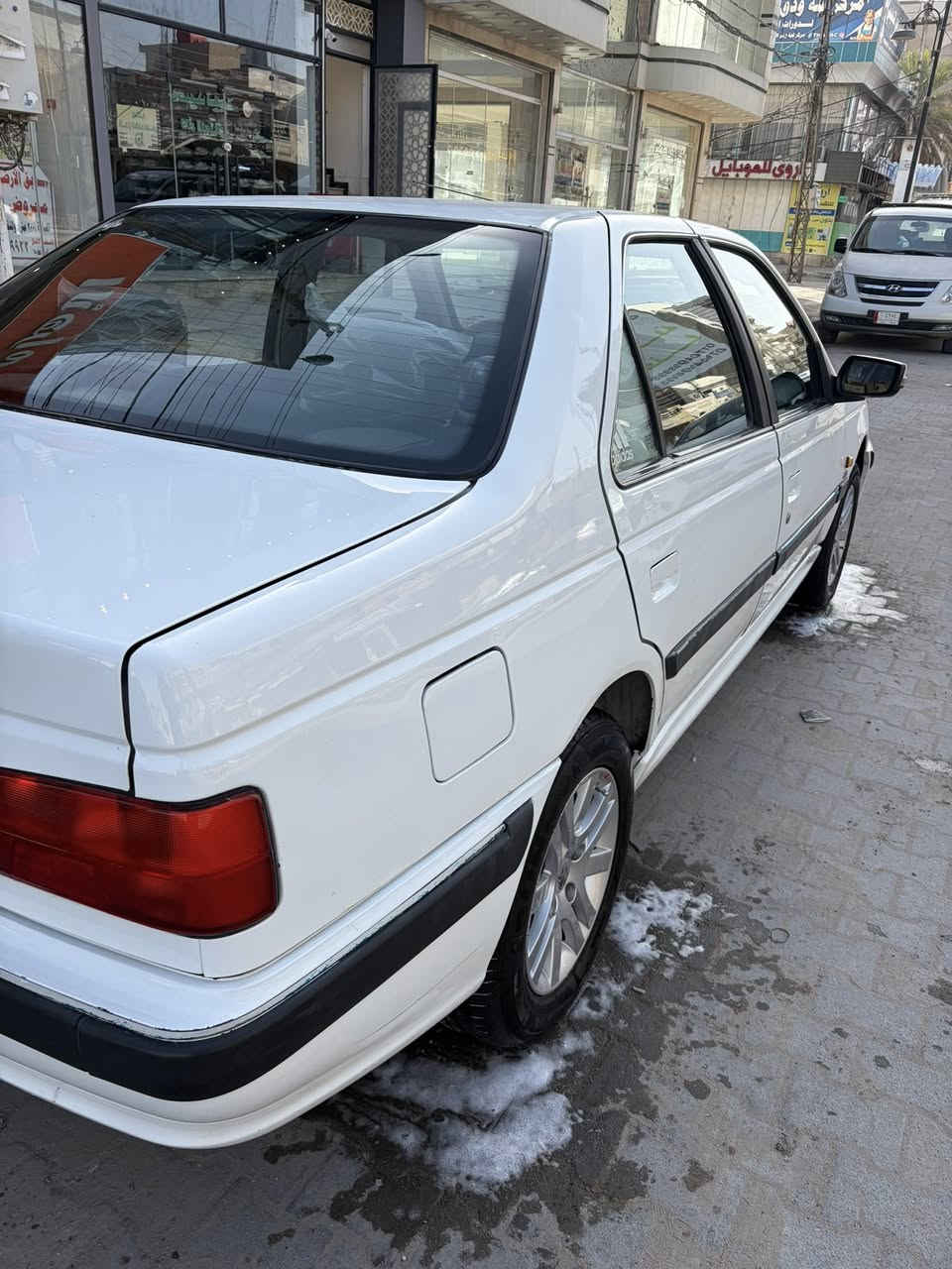 السلام عليكم
بيجو بارص مديل 2015
رقم كربلاء سنويه مجدده
مكينه وكير وحداديه جدد
تبريد وتدفئه شغالات
ماشيه 93
بيه شويه صبغ بالدور الجاملغ الوره ماشر بالصوره
السعر 60 وبيه مجال كلش قليل
العنوان نجف الاتصال ‭0789 352 2108‬
