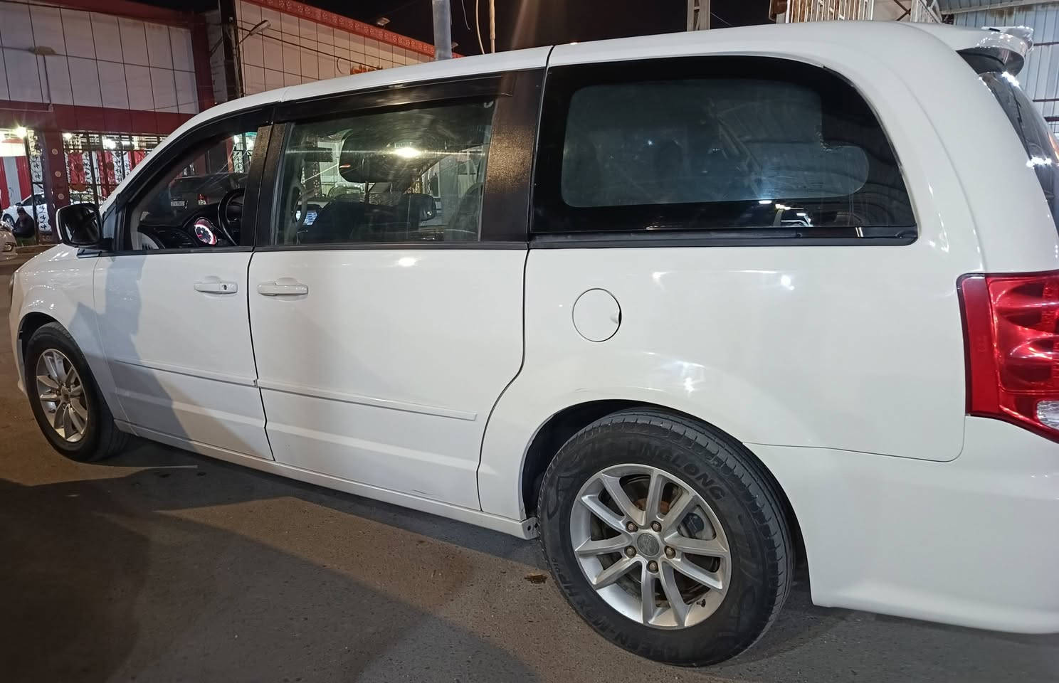 سلام عليكم
سياره دوج كرفان 2013 للبيع 
جام كهربائي
تحكيم ستيرن
شاشات لمس 
لايتات زنون
تتفئه كشنات كهربائي 
حساسات 
بسمي السياره مشروع وطني 
135 وبيها مجال مكان سياره الناصرية 785 106 6114


**إذا كنت صاحب هذا الإعلان وتريد حذفه لأي سبب، رجاءا أرسل رسالة إلى الدعم الفني**