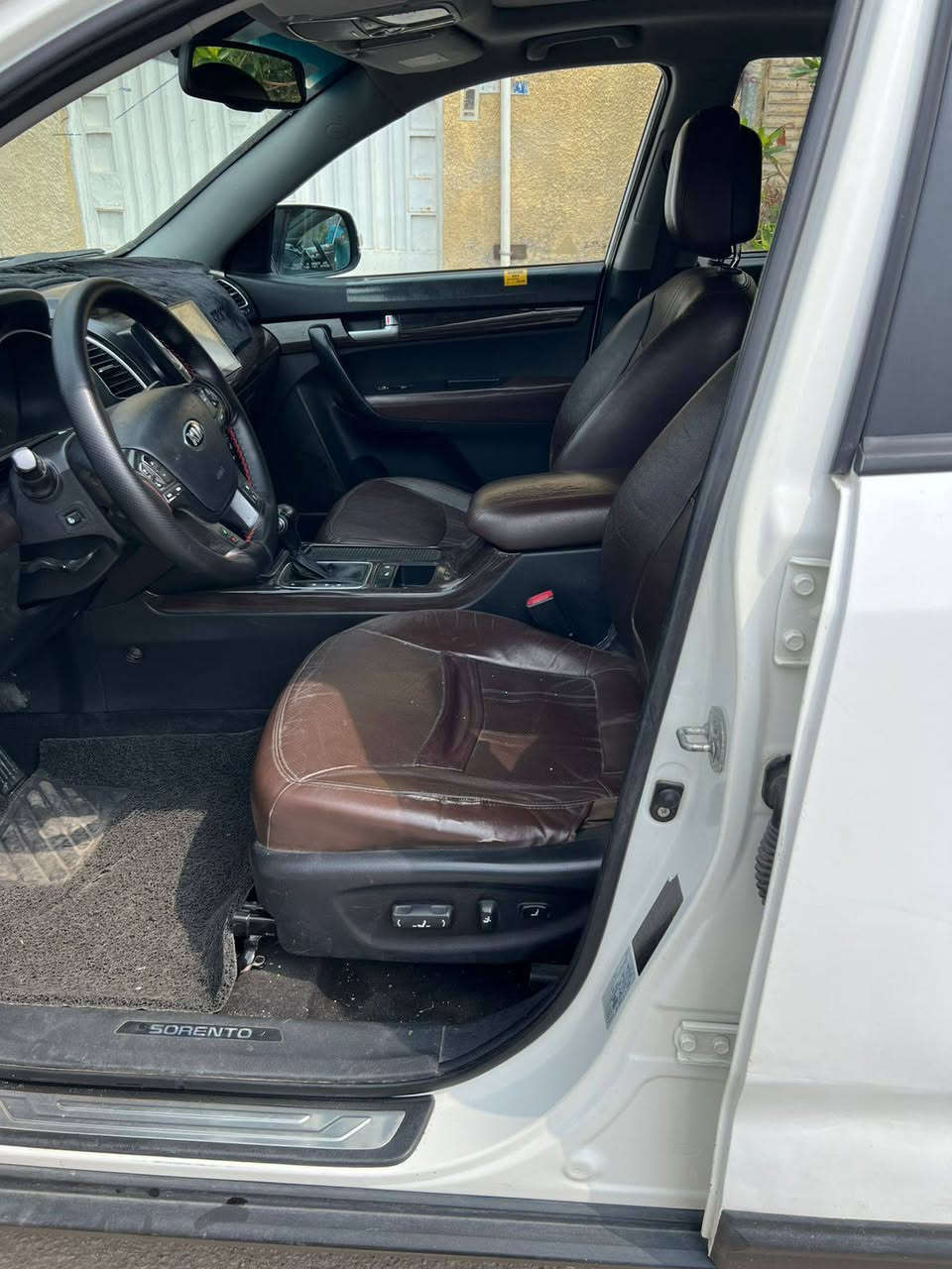 سلام عليكم كية سورنتو موديل 15 خليجية فول مواصفات للخير 1/1 ستة سلندر رقمة بغداد  صدر ورة وكدام جديد باتري وتخم تاير كلة جديد تبريد ثلج سونر مرفق بل منشور سعر 185  رقم *********** متواجد واتساب
