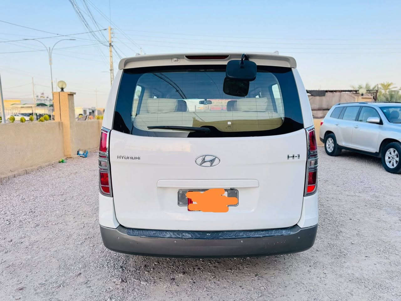 هونداي ستاركس 2016
كير واكسل مكفول  ومحرك وضع الشركه بي تبخير 

حداديه صدر نضيف

تبريد وتدفئة كلها شغاله 

سياره مكفوله كفاله عامه 

رقم بغداد تحويل ثاني يوم 

راعيها بل ديره يحول

السعر 190 بي مجال 

مكان الأنبار القائم 

***********
