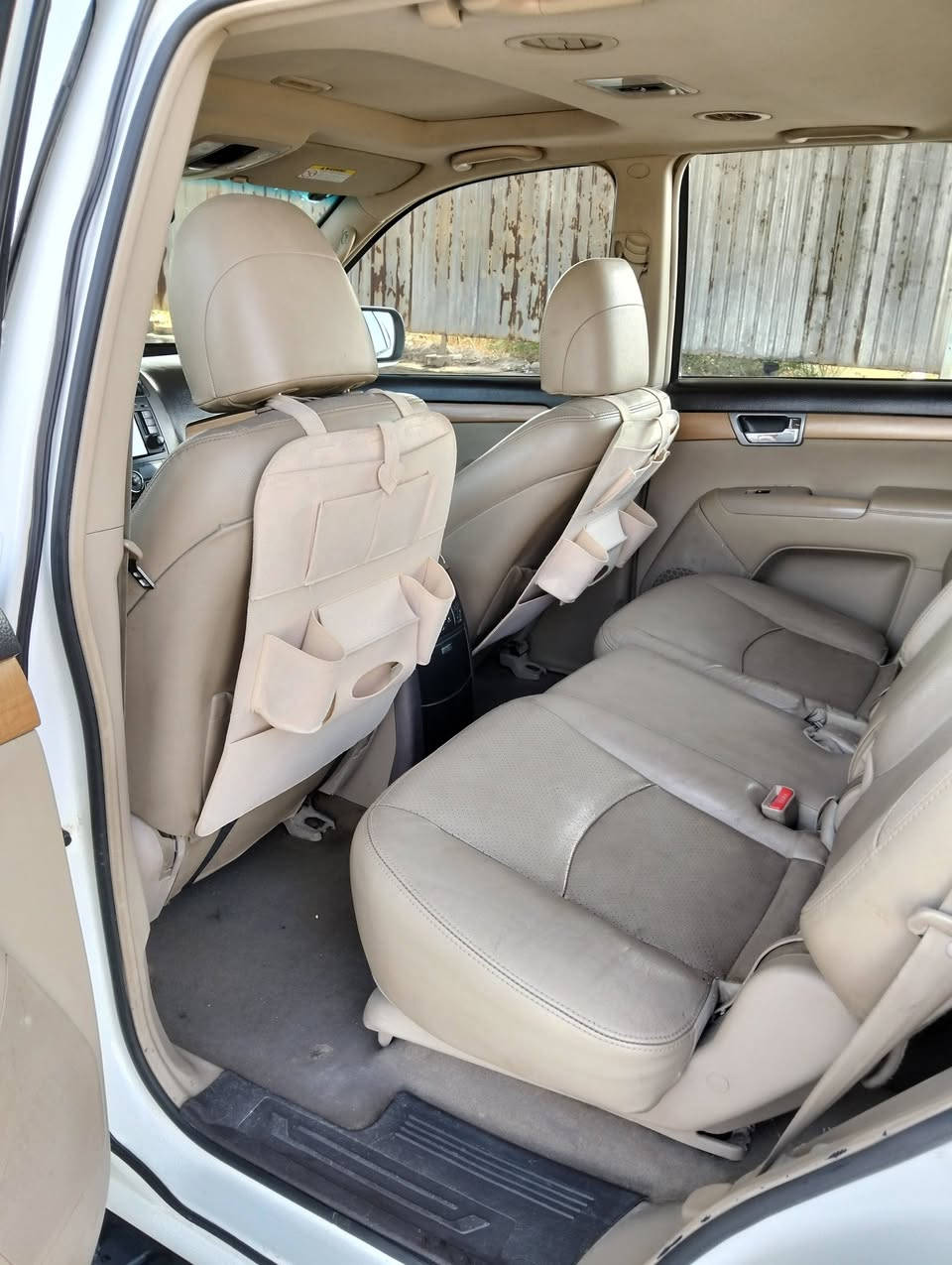 السلام عليكم سياره مهافي خليجي فول مواصفات 2014 2 ويل  بصمه فتحه بالقماره شاشه تدفئ بالكشنات تحكم ستيرن السياره صبغ بابين اثر ضربة ستوته السع  السعر 135 وبي مجال قليل الاتصال ***********
