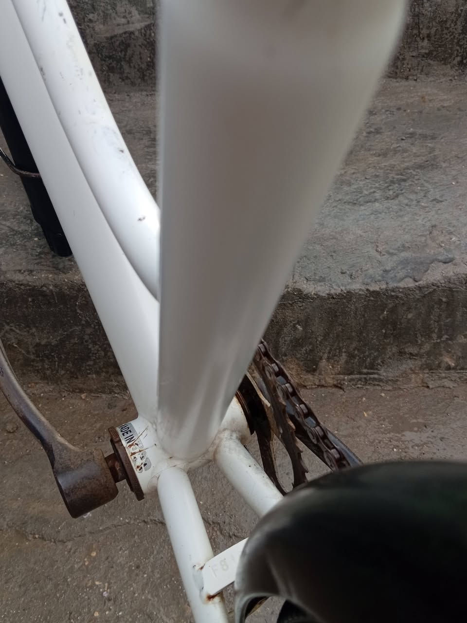 السلام عليكم بايسكل بناتي للبيع موديل 2013
شغال  كلشي ما بي  بي حساس وعگرب

بريك بل مكان

السعر ٦٥ وبي مجال حك الجية

المكان بغداد الشعب التواصل على الخاص


**إذا كنت صاحب هذا الإعلان وتريد حذفه لأي سبب، رجاءا أرسل رسالة إلى الدعم الفني**