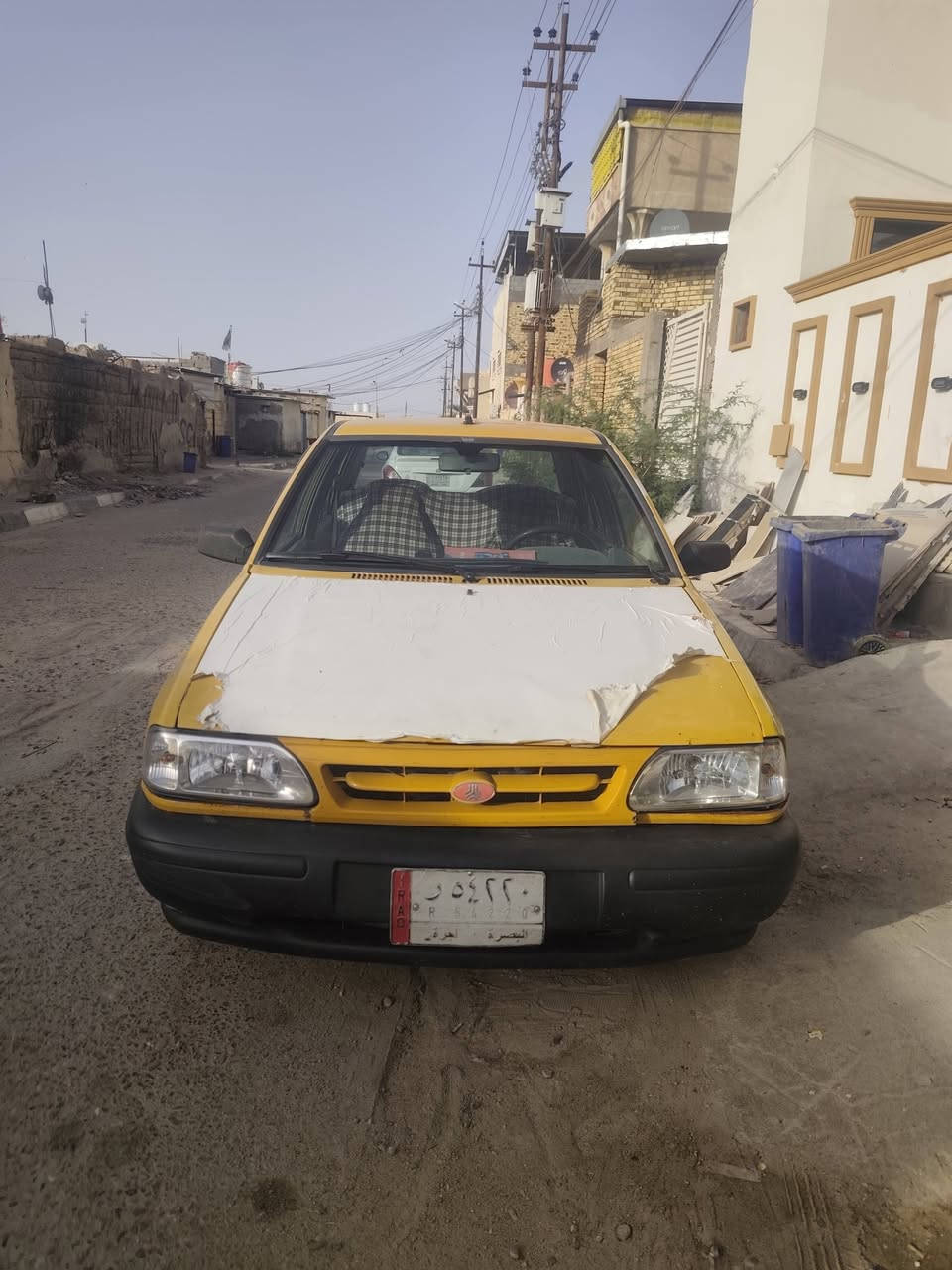 سايبا مديل 14 سيارة مرتبه كير ومكينه نظيفات سنوية لل27 عليها غرامات 100 فقط على المشتري سيارة بيها خياسات ملكطه وكلها كدام عينك السعر 20 وبيها مجال قليل العنوان بصرة شط العرب الرقم ***********

