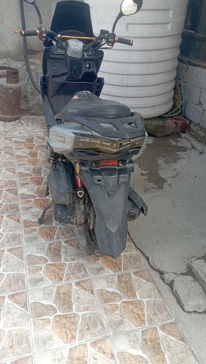 السلام عليكم البيع سعر ٤٥٠ )***********
