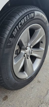 للبيع اومراوس موديل2022اصل صورالحادث رافقهن ويه الصورحادثها موضح بدون ...