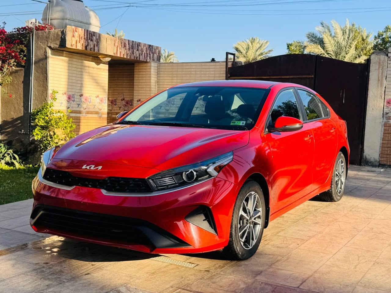 فورتي وارد امريكي
موديل 23
بدون رقم 
حادثه قبق صندوق وبارد بالجاملغ فقط
بجم كبس وبدون ايرباك
مكان سياره بابل 
***********
