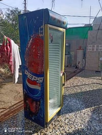 ذني ثلاجات شغالات فول تبريد سعرهن ٣٠٠مكاني زعفرانيه 07723575044