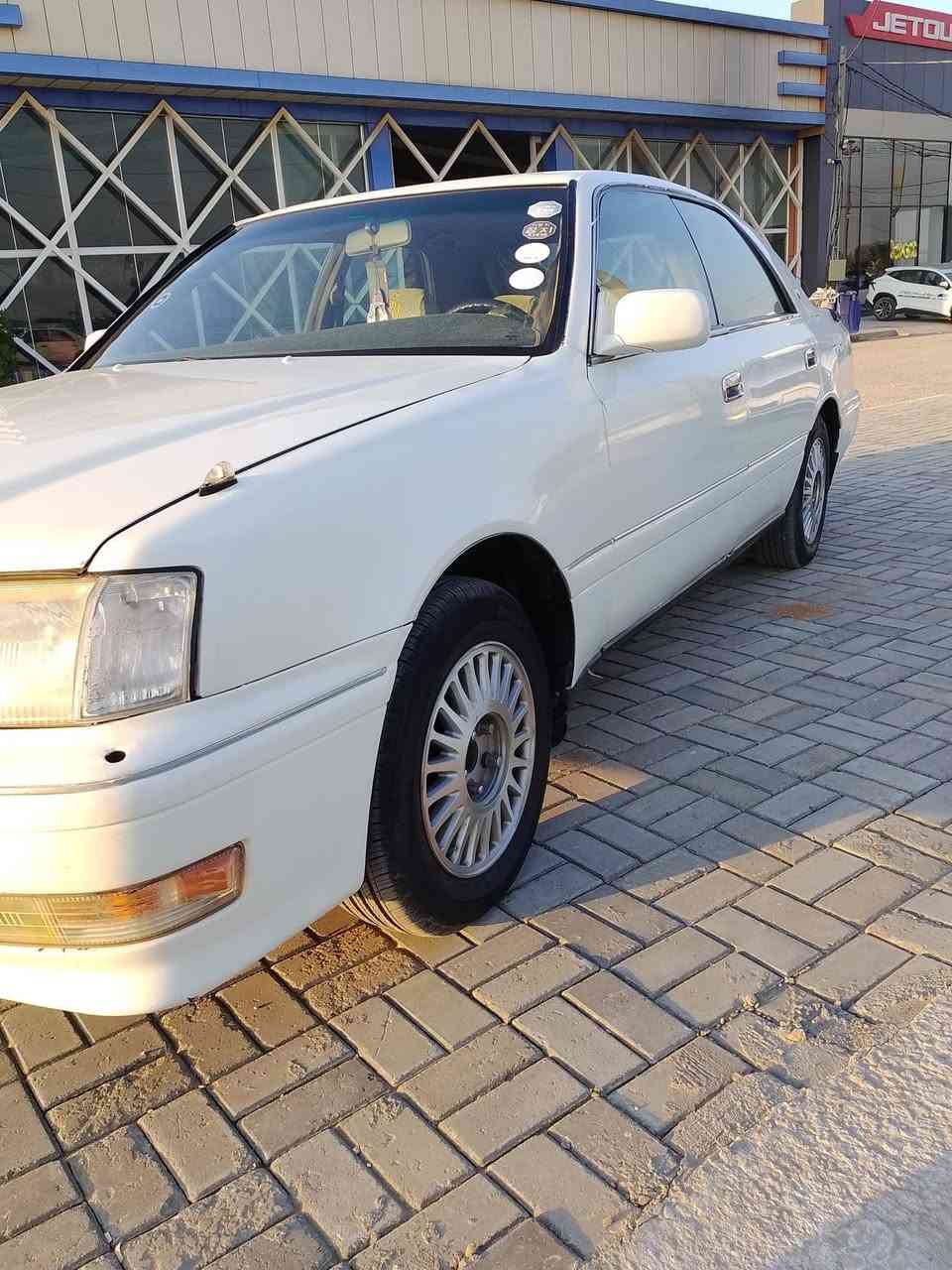 سلام عليكم راس الثور مديل 95 شاصي 75مكينه 3000حاويه كفاله منل كص بيهه طخه خفيفه بل عتب جوه  الباب سايق دكه رصيف حداديه جديده تخم تاير باتري كله جديد رقم أنبار مشروح وطني سنويه لل 29 مكاني نجف عباسيه رقم ***********سعر 87وبيهه مجال قليل
