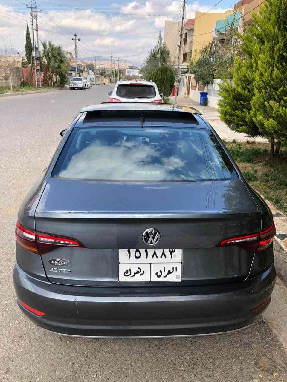جيتا موديل ٢٠١٩ فول 
بانورامه بصمه بريك بصمه 
سيارة حيل نضيف 
بي نص قطعه صبخ بدون دواخل و ايرباك 
ماشيه 74 mil
سعر 139 بي مجال قليل  
مكان سيارة زاخو
***********☎️ زاخو, دهوك
