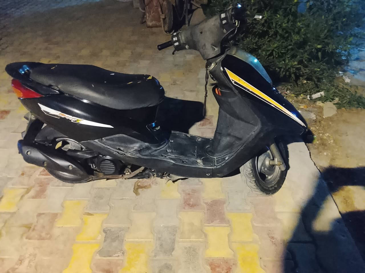 سلام عليكم دراجه بريز نضيفه كفراته كهرباياته كله شغاله مكينه شويه خشونه بيه بس لا تبخير ولا تنقيص سعر 300 عنوان الشعب ***********
