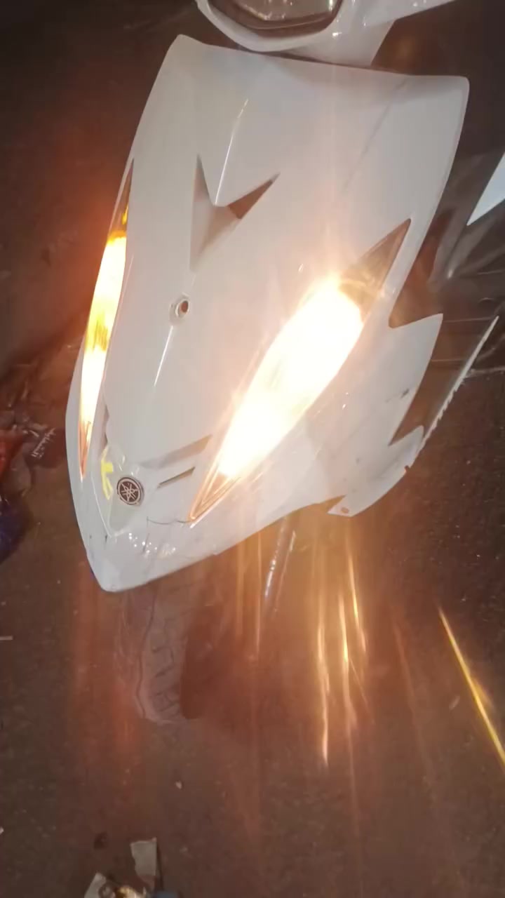 السلام عليكم
جي تي ار موديل 2013
دراجه بلاديه كفاله عامه
سلف نكره دراجه 
كهربايات لايت عالي ناصي اشاير دبل اشاره 
كفاله عامه دراجه من كلشي 
عنواني بغداد الشعله
السعر 750 
رقمي ***********
