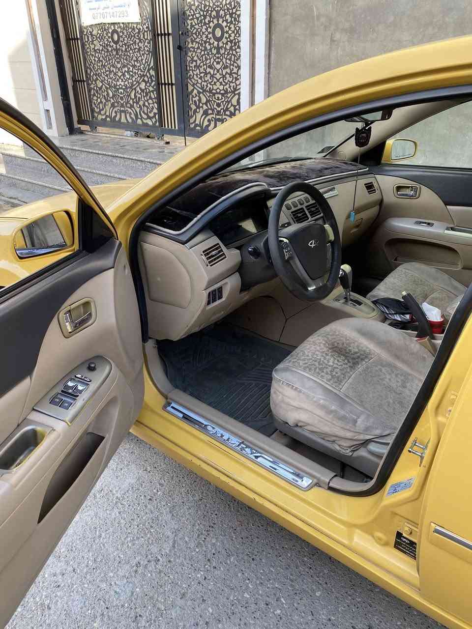 السلام عليكم 
اللهم صلي على محمد وال محمد 
شيري A5 موديل 2011 محور محرك وكير كورلا نحلة الحديث VVT لا ضربه ولا صبغ فقط جراد بالبنيد السياره كلشي شغال بيها حتى ماطور اللايتات _الجام يصعد ويه السويج بالريمونت _حساسات خلفيه _ تبريد شغال خيرر من الله _ تدفئه شغاله _السياره جاهزه تحتاج ترتيب الصدر .
السياره بأسمي شرط التحويل 
السعرر : 47 وبي مجال بسيط 
العنوان : بغداد الدوره كفاءات حي الصحه 
الرقم : ***********
