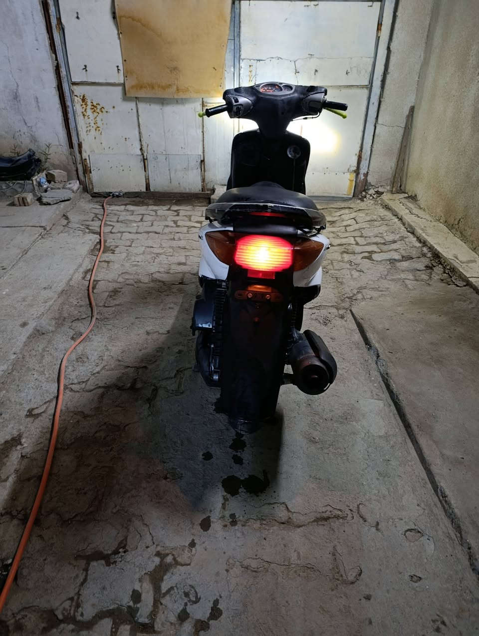 دراجه سكنس نثيه
ستاند كهربائي 
محرك مكفول من تبخير تنقيص 
دراجه كامله كل نقص مابيها سلف هندر كيج سرعه لايت كله شغاله 
السعر 400
مكاني زعفرانيه
منفيس موجود 
***********
