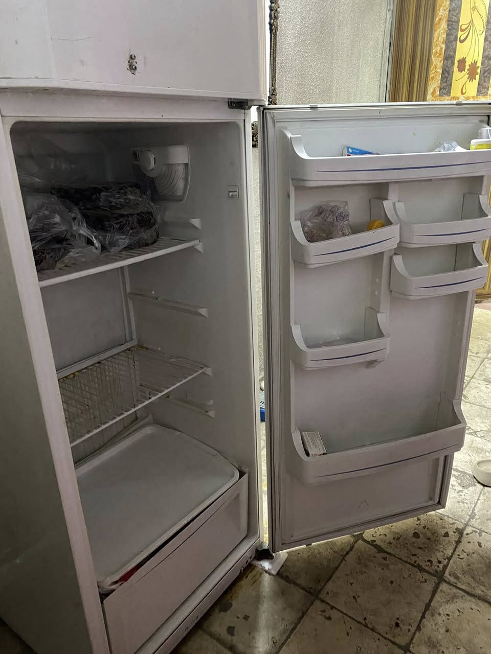 سلام عليكم  ثلاجه نظيفه سعر 150 وبيه مجال عنوان الحرية الاولى


**إذا كنت صاحب هذا الإعلان وتريد حذفه لأي سبب، رجاءا أرسل رسالة إلى الدعم الفني**