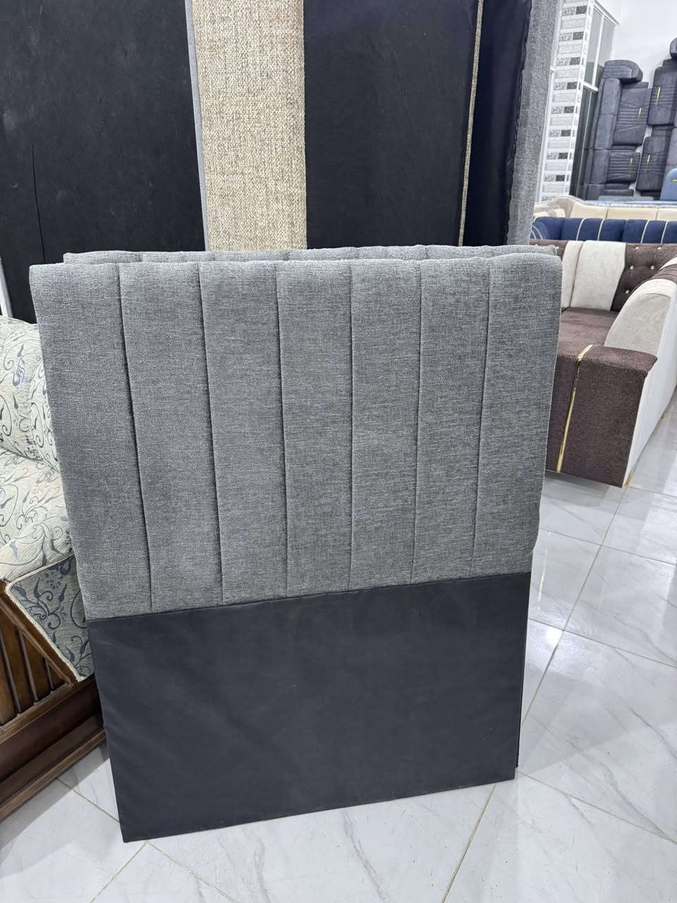 جرابي ام نفر سعر وحده ٧٥ جديد 
بيها لوان هواي 
للستفسار ع رقم ***********
