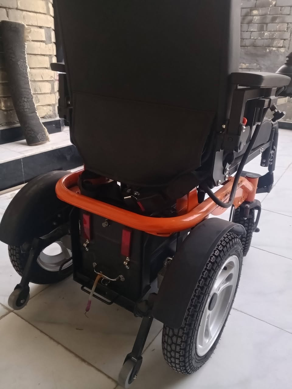 عرباين ثنين شحن جدد للبيع وحده ناقصه بطاريه 
السعر: وحده 450.. وثانيه 550 
رقم الهاتف: ‏‪***********‬‏
العنوان: كربلاء
