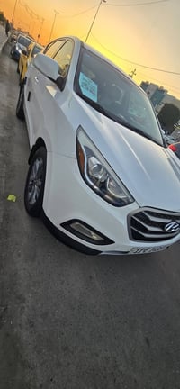 للبيع اومراوس توسان موديل 2015 واردامريكي حادث خلفي والسونرموضح كلشي ا...