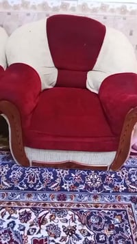 تخم قنفات • صوفا