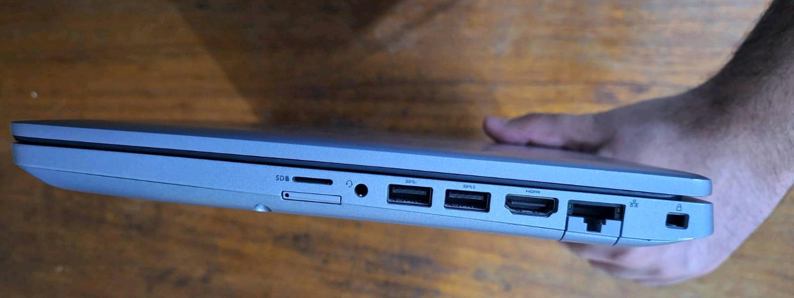 مساء الخير
لابتوب Dell Latitude 5411 للبيع
المعالج: Intel Core i5-10400H (جيل عاشر قوي)
الرام: 16GB
الشاشة: 14 إنج Full HD
كرت الشاشة: Intel UHD
التخزين: (SSD)
🔥 جهاز قوي جدًا وسريع، مناسب للدراسة، العمل، والتداول
الحالة: الجهاز نظافة 99% إلى 100%
🔋 البطارية نظيفة جدًا وتعمل بكفاءة
📍 الموقع: (بغداد٫زيونة)
الجهاز شغال 100% بدون أي مشاكل وجاهز للاستخدام مباشرة
📩 للتواصل خاص او وتساب ***********
