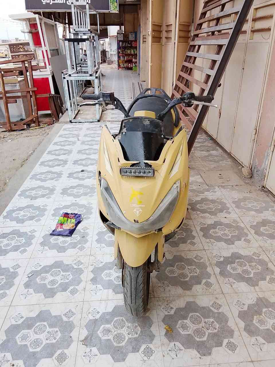 دراجه سوني للبيع شغاله نكره سلف السعر 250مكاني الديواني حي الفرات ***********
