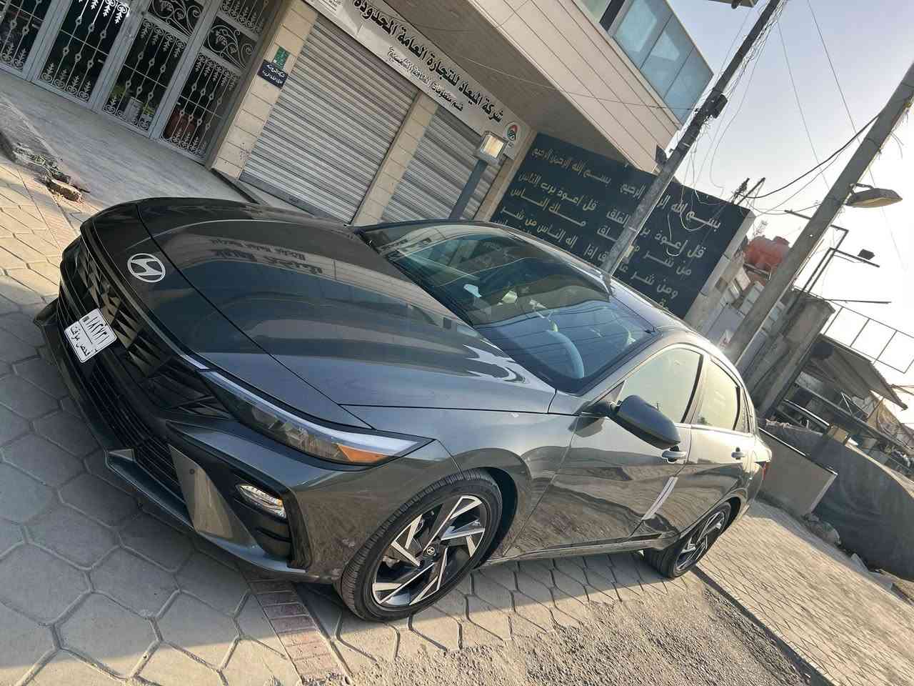 النتره موديل 2025 أمريكي حادثه جاملق وبنيد مبدلات ول باب مصبوغ سياره فول عده كشنات عاديه شاشه متصله بصمه فتحه ماشيه 7الف بدون رقم سعر145 رقم ***********
