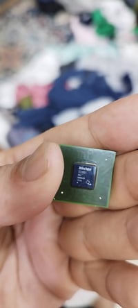 ١٠ قطع • معالجات إلكترونية