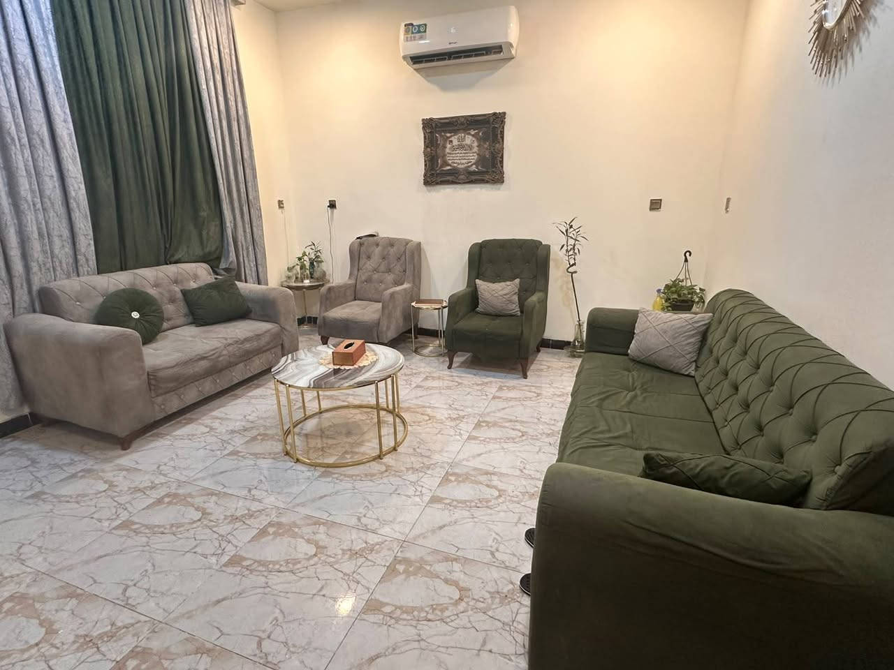 تخم عراقي ٨ مقاعد نجاره  بتصميم تركي مستعمل بحالة جيدة سعره ٣٠٠ وبيه مجال مكاني بغداد الغزاليه


**إذا كنت صاحب هذا الإعلان وتريد حذفه لأي سبب، رجاءا أرسل رسالة إلى الدعم الفني**