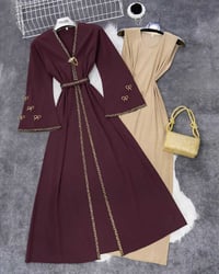 ازياء الخليل • ملابس