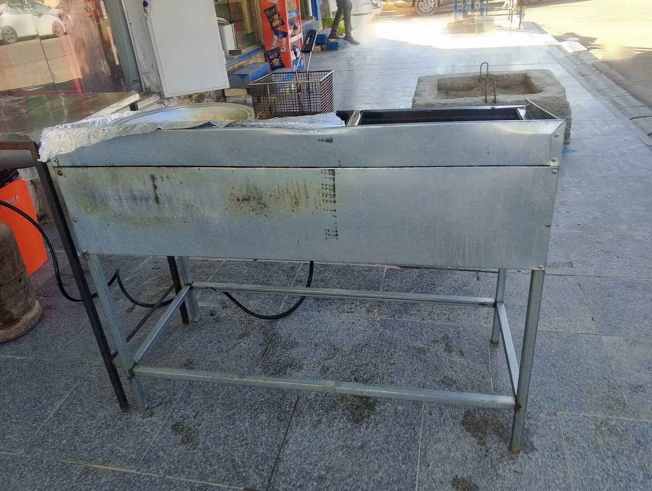 غراض مطعم للبيع للاستفسار الاتصال علا الرقم‏‪***********‬‏
