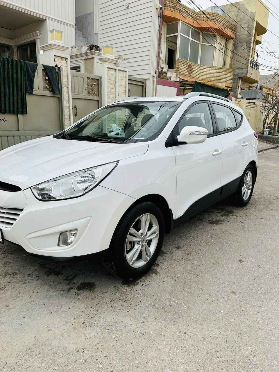 سلام عليكم هونداى توسان للبيع موديل 2013 سياره خليجى كورى اصلى محرك ألفين دوش ما مفتوح سياره بشرط فحص جديده صور سونار بل منشور رقم سليمانية دولى بسمنه مواصفات تحكمات اشاره بل مرى حساس تريشه سوده برده صندوق سبير مانازل سياره احله من صور سعرها 149بيهه مجال للشراى مكانى قضاء كلار اتصال ***********
