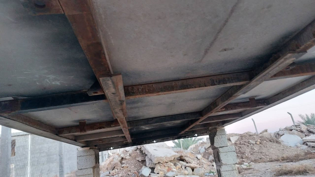 السلام عليكم حافظة مال كيا فحل للبيع جانت مشدوده على فحل ٢٢ مكاني بغداد السعر 10$وبيهه مجال 
***********
