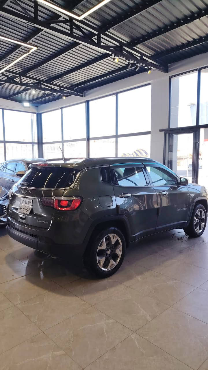 $138
سلام عليكم جيب  كومباس ليميتد 4X4 موديل 2019
حادث بنيد+ جاملغ بدون داخل صور الحادث بالمنشور
رقم اربيل تحويل او وكاله
شاشه كبيره
مقاعد جلد كهرباء
تشغيل عن بعد
***********
