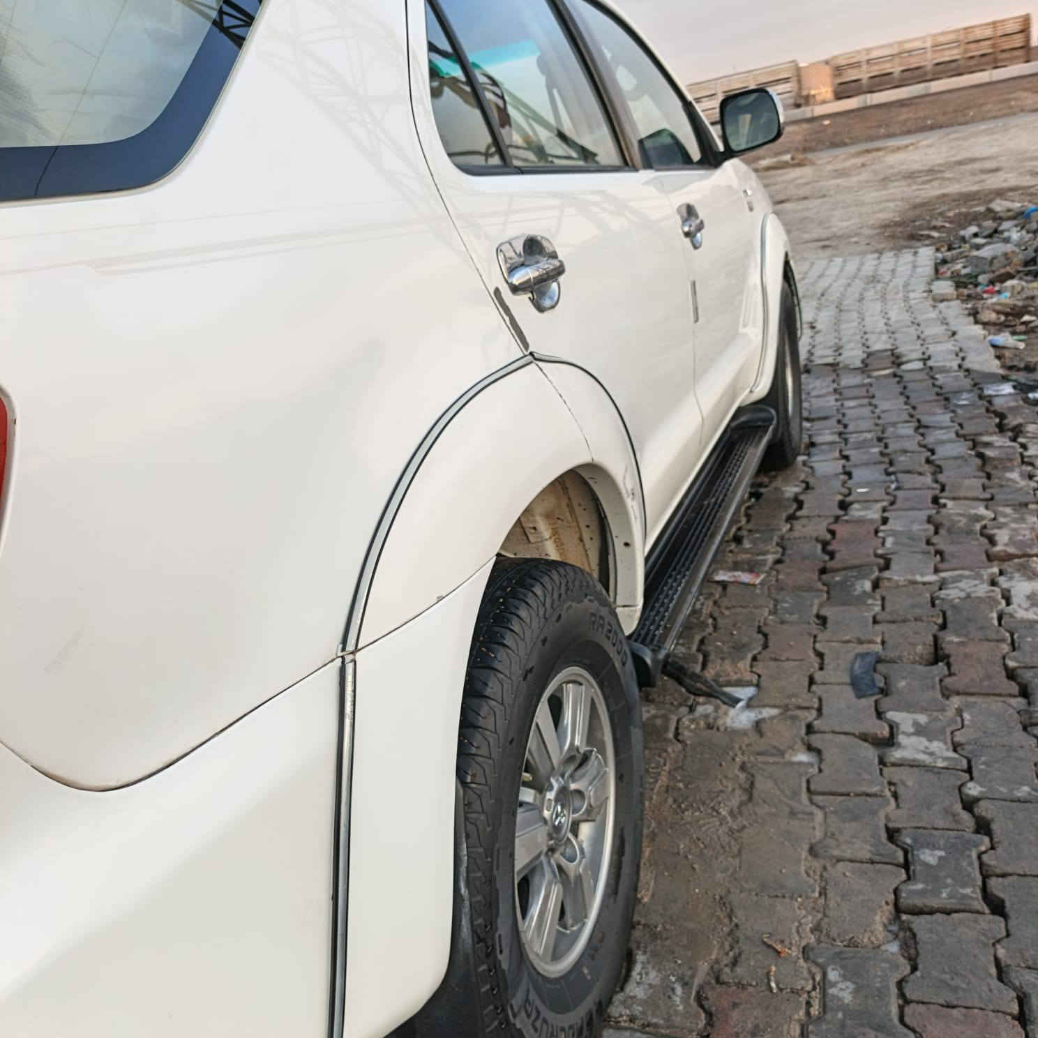 سلا عليكم تويوتا فرتنل موديل 2006 مكينه كير واكسن مكفولات تدفئه تبريد شغال مكفوله ابلاديه رقم انبار فور ويل 
السعر 135وبيها مجال 
***********
***********
مكان بغداد ابو غريب
